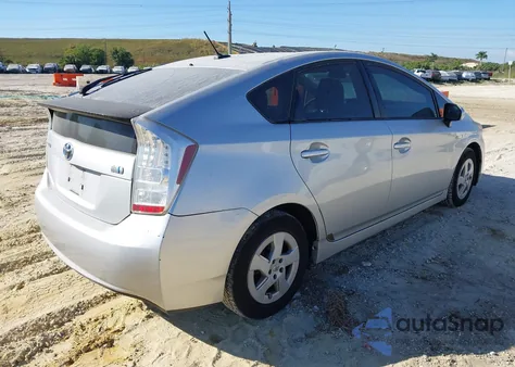 2011 Toyota Prius Three z USA, uszkodzony, nr VIN JTDKN3DU8B5347574